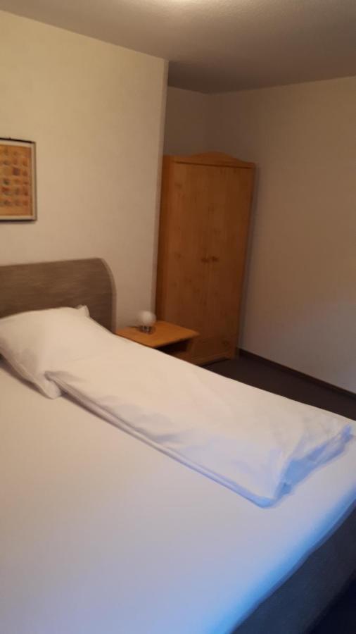 Gasthaus Deutsches Haus Garni Wunstorf Bagian luar foto