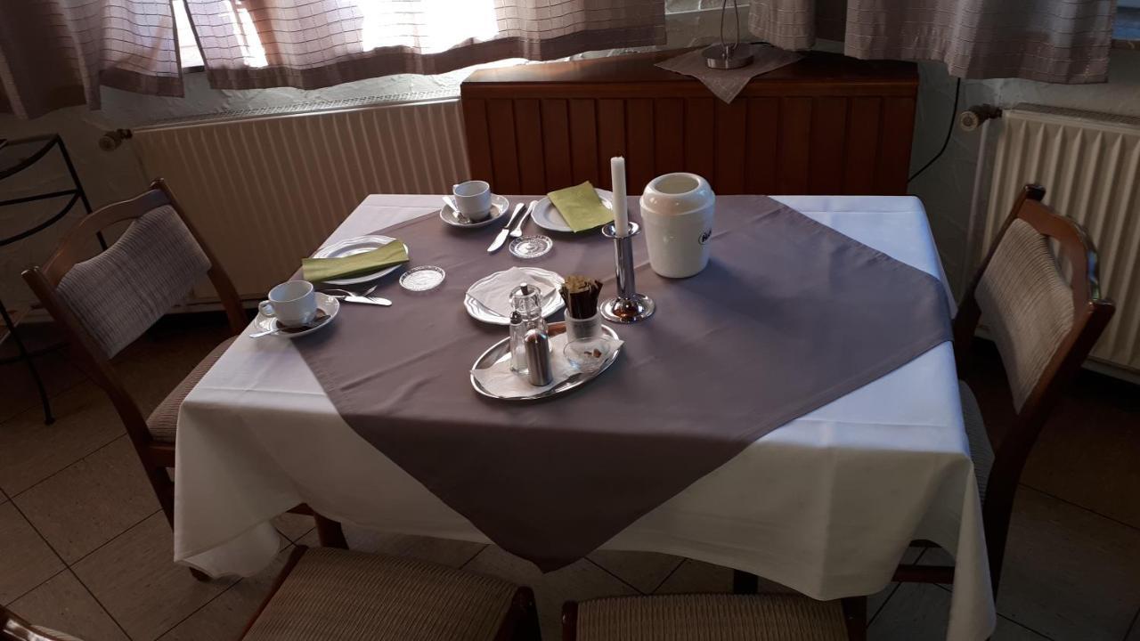 Gasthaus Deutsches Haus Garni Wunstorf Bagian luar foto