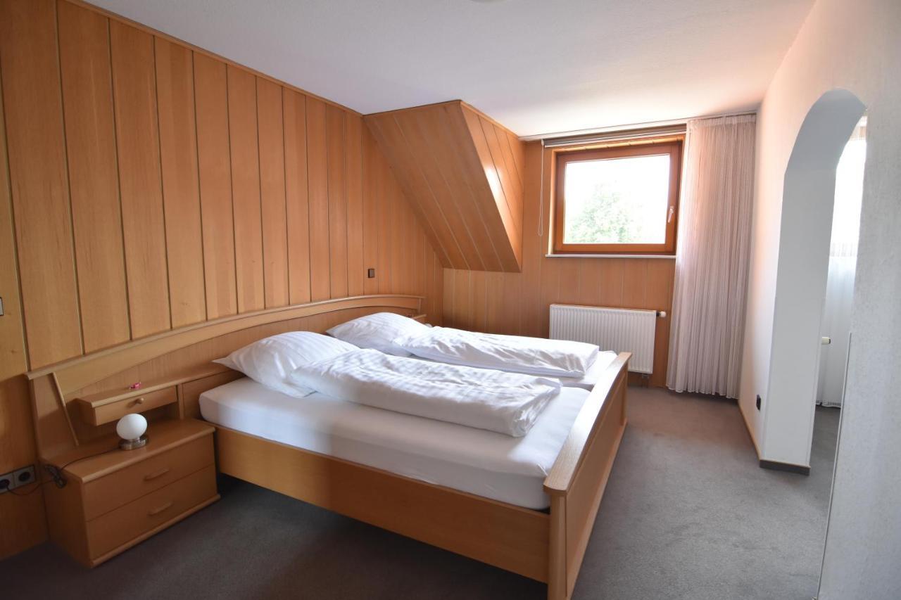 Gasthaus Deutsches Haus Garni Wunstorf Bagian luar foto