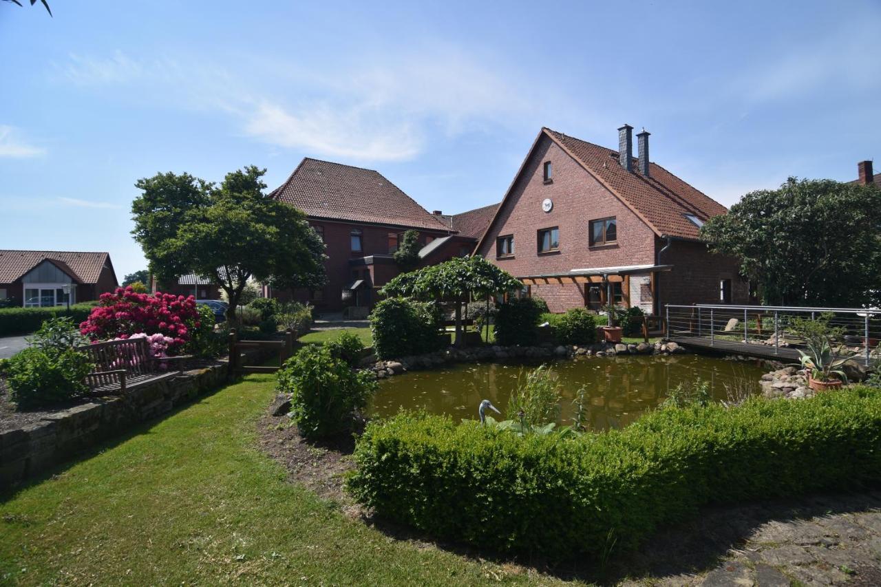 Gasthaus Deutsches Haus Garni Wunstorf Bagian luar foto